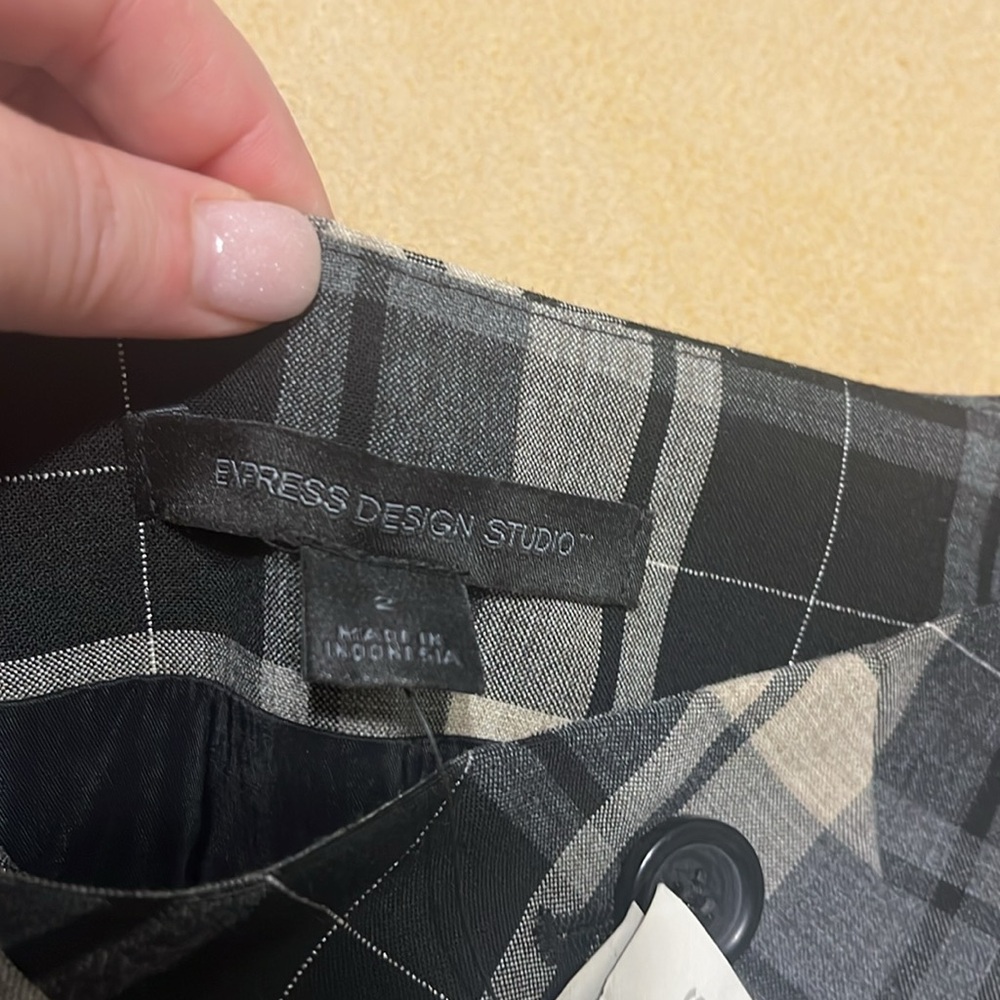 Vintage Express Black and Gray Pleated Skirt - Picture 5 of 5